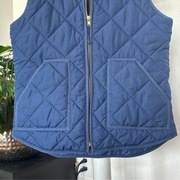 J Crew Quilted Puffer Vest Sz M Full zip Navy Blue - Picture 3 of 9